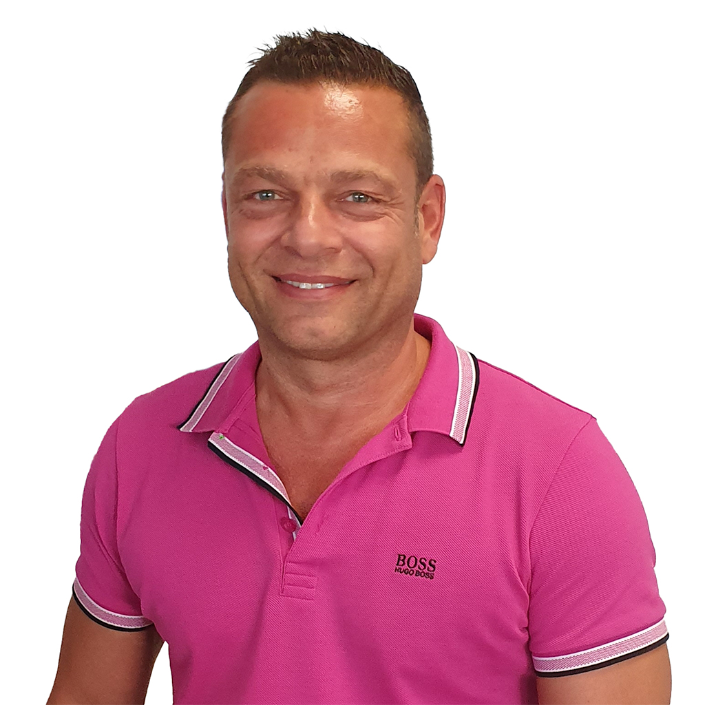 46532_Handybitch_Employee_Michael Rieder